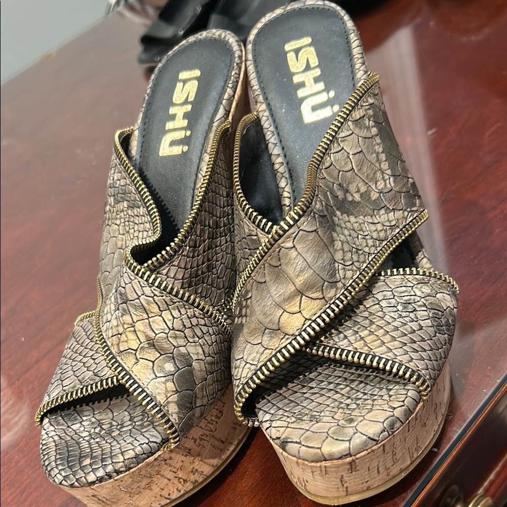 ISH Women's Snakeskin Platform Sandals - Brown